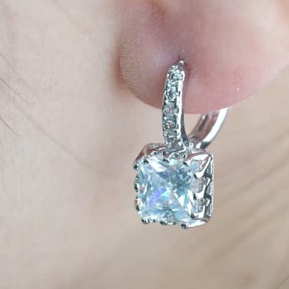 New Halo Black Onyx Sterling Silver Earring - Picture 4 of 7